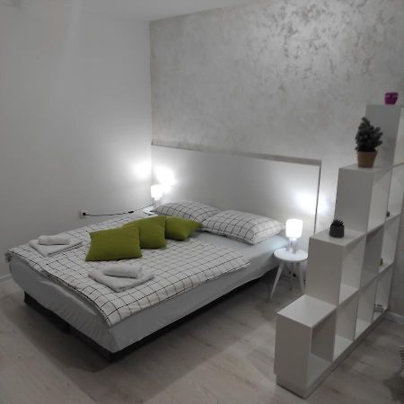 Apartman Jevrejska Banja Luka Kültér fotó